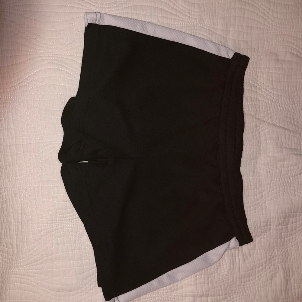 I am selling these perfect workout shorts!